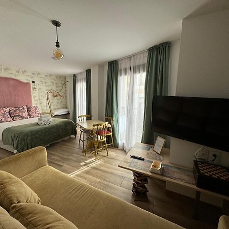 Ateneo Cuenca Suites Con Cocina En El Casco Historico Esterno foto