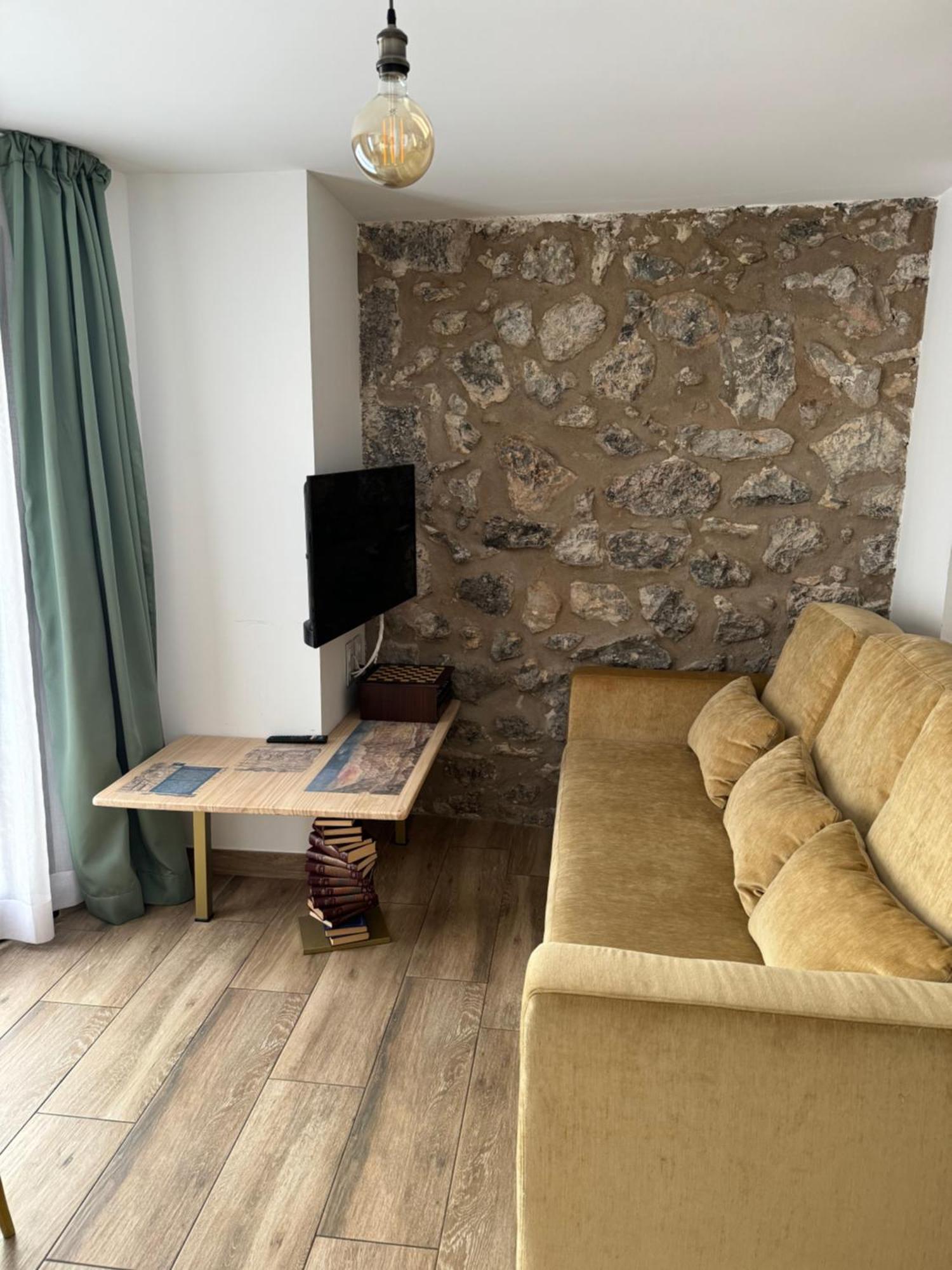 Ateneo Cuenca Suites Con Cocina En El Casco Historico Esterno foto